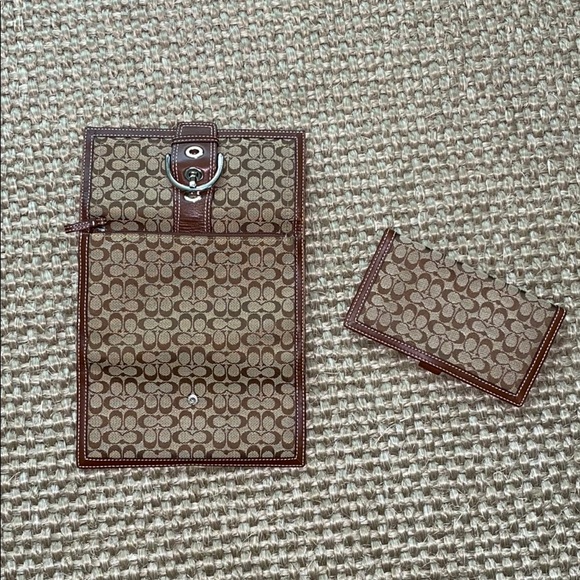 COPY - Coach Signature Logo Canvas Bag & Wallet - Picture 15 of 15